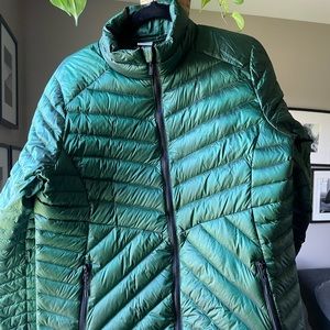 All in Motion Deep rich forest green packable puffer jacket